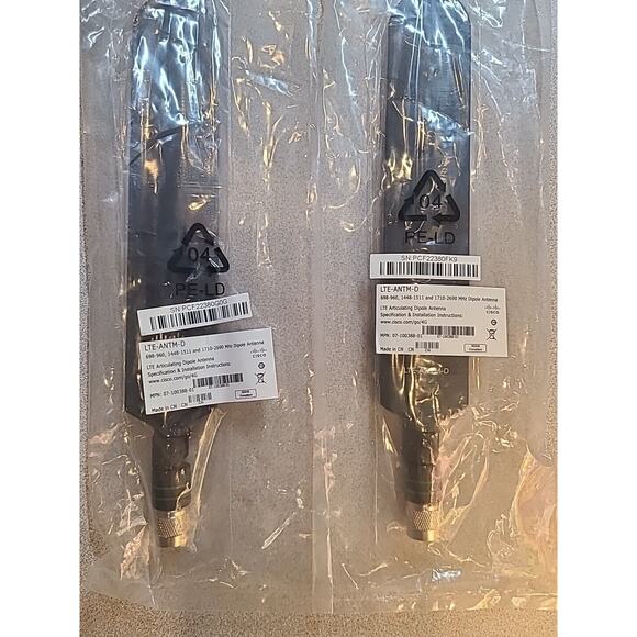 NEW lot of 2 Cisco 4G Articulating Dipole Antenna 4G-LTE-ANTM-D - Picture 2 of 3